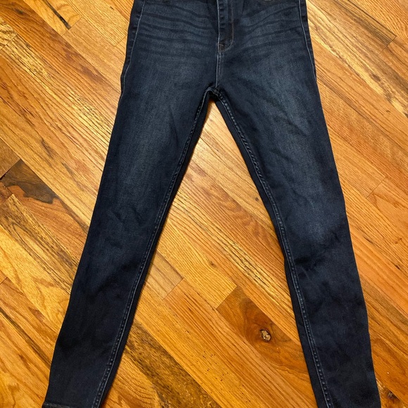 Abercrombie Simone Skinny Jeans - Picture 3 of 3